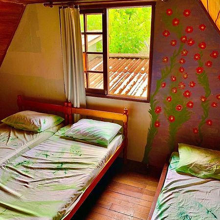 Hostel Mueller Na Praia De Mocambique フロリアノポリス エクステリア 写真