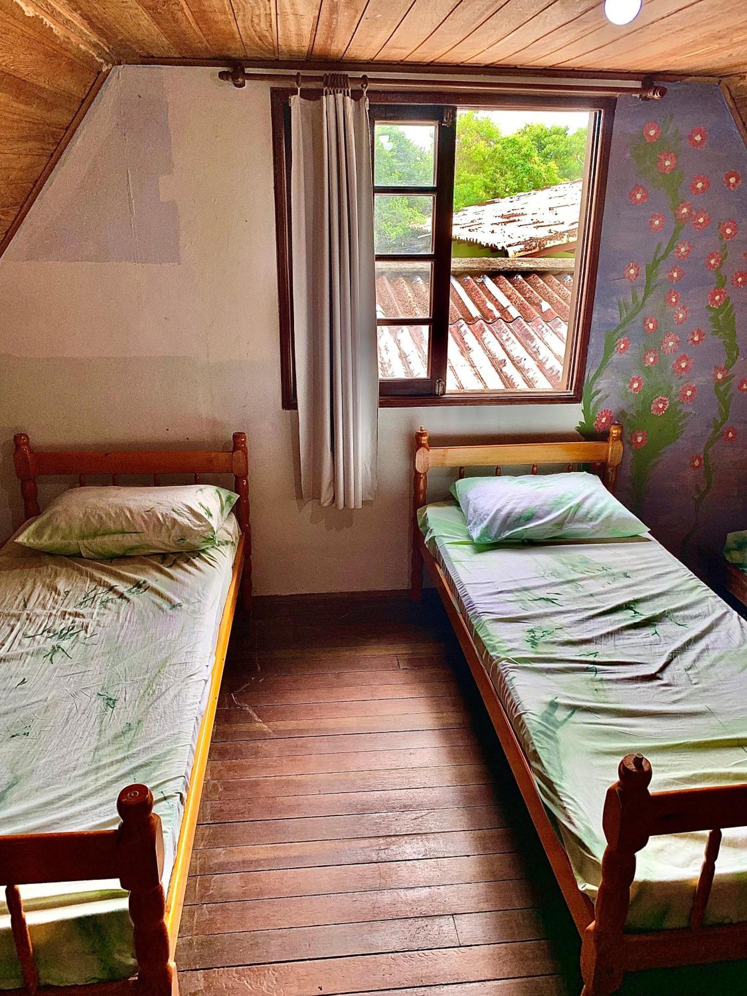 Hostel Mueller Na Praia De Mocambique フロリアノポリス エクステリア 写真