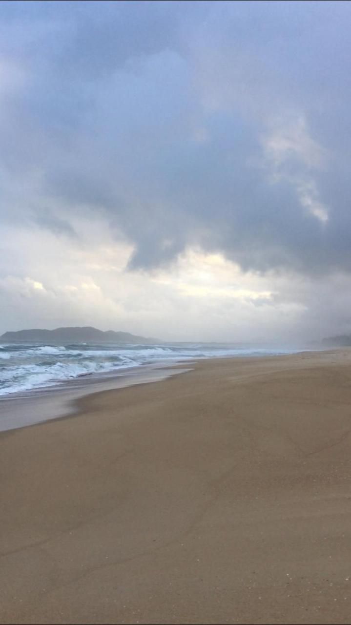 Hostel Mueller Na Praia De Mocambique フロリアノポリス エクステリア 写真
